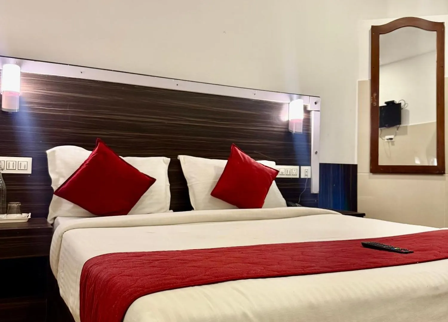 Hotel Skylark Holidays Munnar